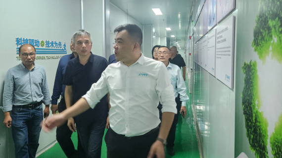 宜秀區(qū)政協(xié)、工商聯(lián)一行蒞臨我司參觀交流